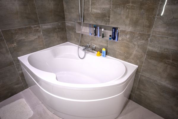 Large Bathtub Installation in Grove City